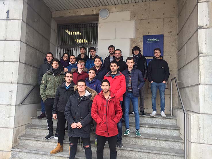 Visita a la central telefónica de Gamonal en Burgos